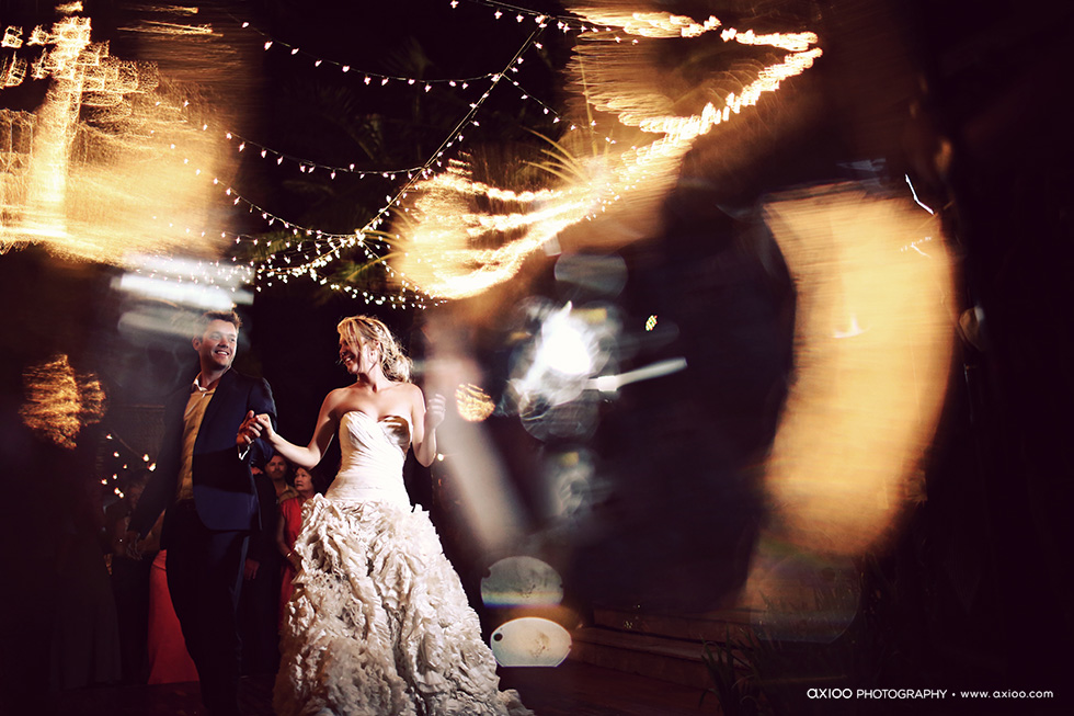 Axioo: Layers of Intricate Intimacies